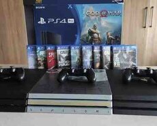 PlayStation 4 Pro God Of War edition