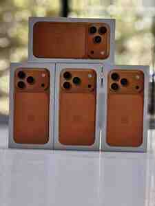 Apple iPhone 17 Pro Cosmic Orange 256GB, 12GB Apple iPhone 17 Pro Cosmic Orange 256GB, 12GB