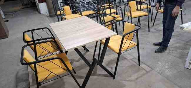 Masa və oturacaqlar Masa və oturacaqlar