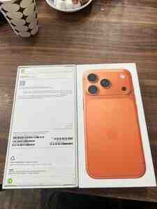 Apple iPhone 17 Pro Cosmic Orange 256GB, 12GB Apple iPhone 17 Pro Cosmic Orange 256GB, 12GB