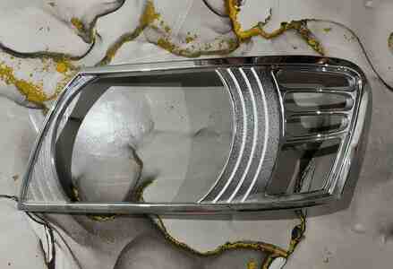 Mitsubishi Pajero ön fara eynəkləri Mitsubishi Pajero ön fara eynəkləri