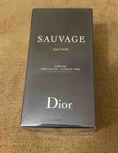 Dior Sauvage ətri Dior Sauvage ətri