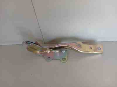 Kia Cerato Forte 2013 kapot petləsi Kia Cerato Forte 2013 kapot petləsi