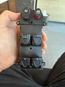 Honda Civic şüşə qaldıran bloku Honda Civic şüşə qaldıran bloku