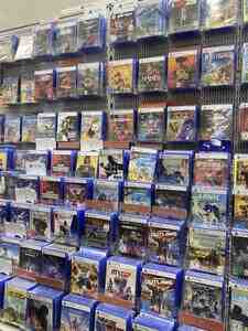 PS4 üçün oyun diskləri PS4 üçün oyun diskləri