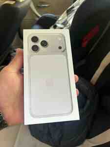 Apple iPhone 17 Pro Max Silver 512GB, 12GB Apple iPhone 17 Pro Max Silver 512GB, 12GB