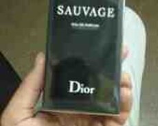 Ətr Sauvage Dior