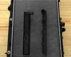 Mercedes W201 radiator barmaqlığı