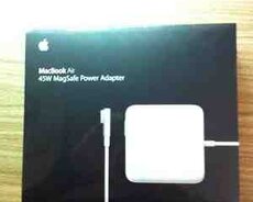 Apple MacBook adapteri