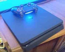 PS4 Slim və PS4 Fc25 oyunu