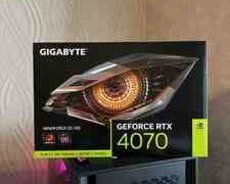 RTX 4070 12gb Gigabyte Windforce 3X Fan