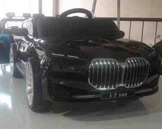 Uşaq avtomobili BMW i7