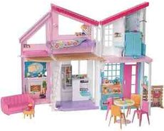 Barbie evi