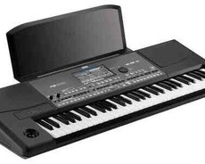 Sintezator Korg PA600