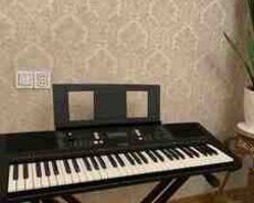 Sintezator Yamaha psr e363