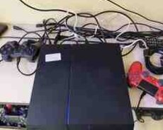 Sony PlayStation 4