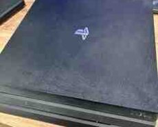 Playstation 4 Pro, 1TB