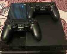 Sony PlayStation 4