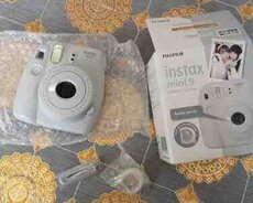 Fotoaparat İnstax Mini 9