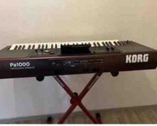 Sintezator Korg pa 1000