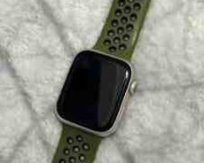 Apple Watch Series 8 Aluminum Starlight 45mm