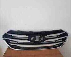 Hyundai Santa Fe 2017 radiator barmaqlığı