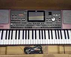 Sintezator Korg PA 1000