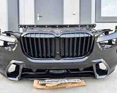 BMW X7 G07 2023-2024 LCİ ön hissəsi