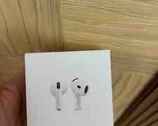 AirPods 4