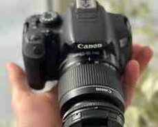 Canon 700D