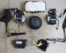 Jeep Wrangler  kəmər və airbaglar