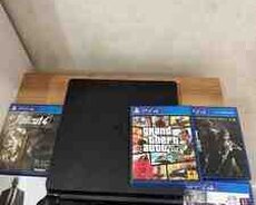 Sony PlayStation 4 Slim