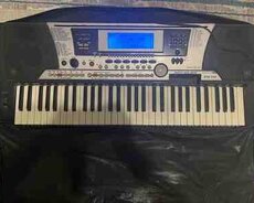 Piano Yamaha 550