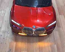 Oyuncaq avtomobil BMW