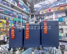 Из чемодана