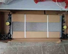 Chevrolet Cruz 2016 2020 su radiatoru
