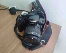 Fotoaparat Canon 1100D