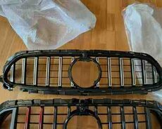 Mercedes W213 2021-2023 radiator barmaqlığı