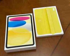 iPad (10th Generation) 256GB + Apple Smart Folio