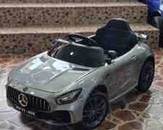 Uşaq avtomobilləri Mercedes Benz