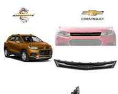 Chevrolet Trax 2017 radiator barmaqlığı üstü