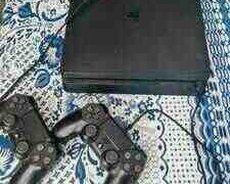PlayStation 4 Slim 1TB + pultlar