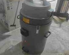 Tozsoran Comac P58, 4