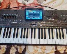 Sintezator Korg pa 4x