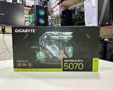 Video kart Gigabyte RTX 5070 GAMING OC 12GB 3X FANS