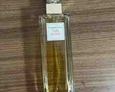Elizabeth Arden parfum ətri
