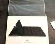 Apple iPad smart keyboard