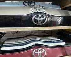Toyota Prius smart baqaj üçün əl tutacağı