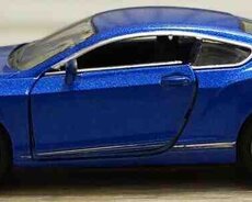 Oyuncaq maşın Bentley