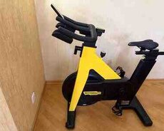 Velotrenajor Technogym
